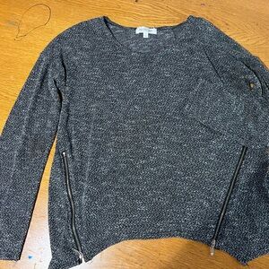 Light black Sweater with Zipper Details